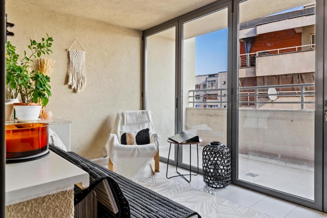 125 Sqm Family Friendly With Kids Room Bucharest Exterior photo